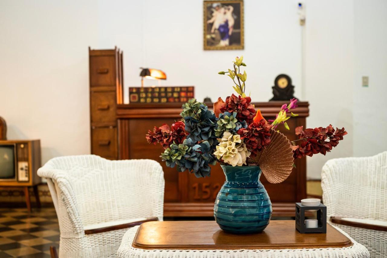 Hostal Victoria غرناطة المظهر الخارجي الصورة