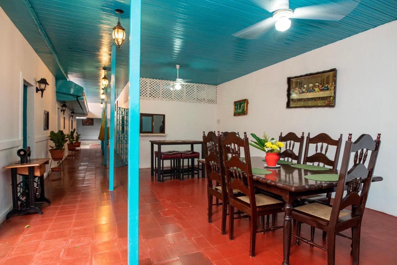 Hostal Victoria غرناطة المظهر الخارجي الصورة