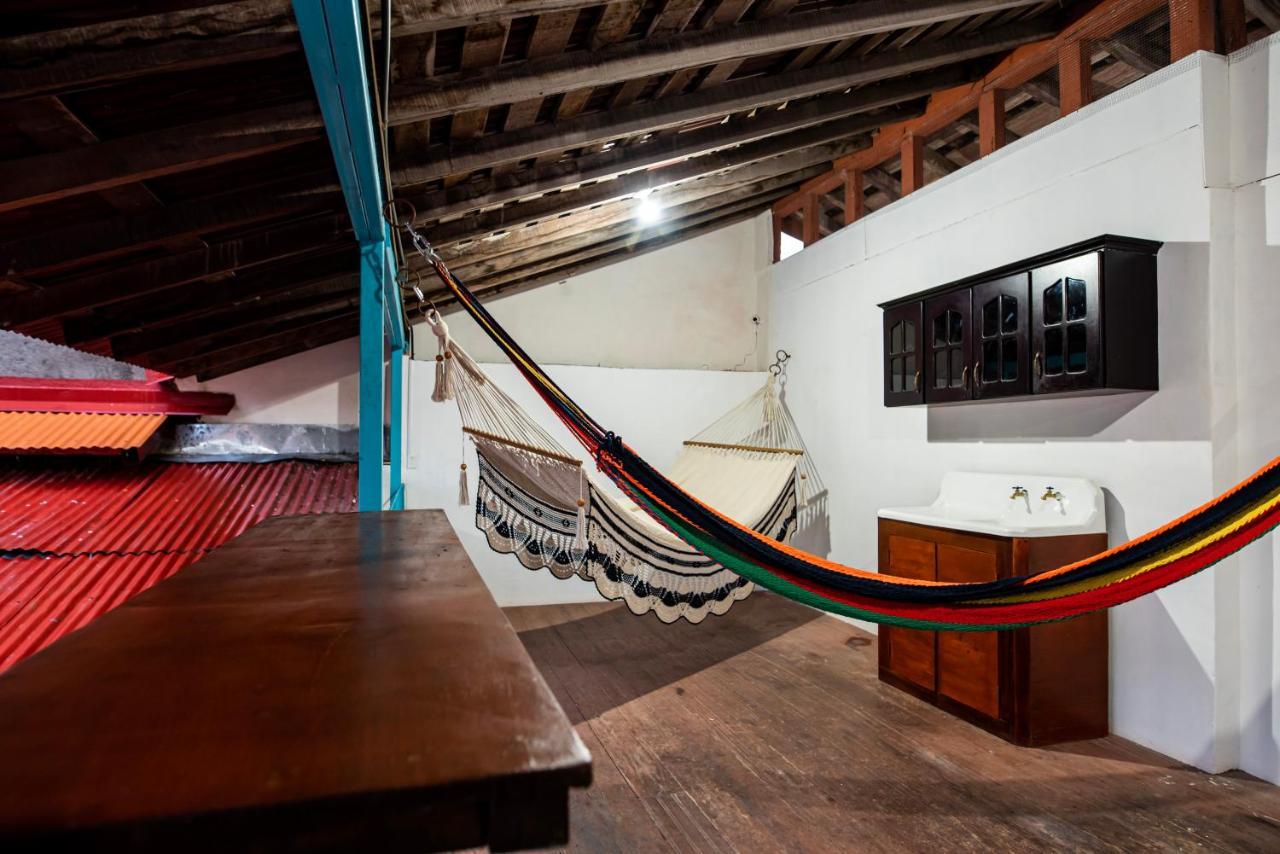 Hostal Victoria غرناطة المظهر الخارجي الصورة