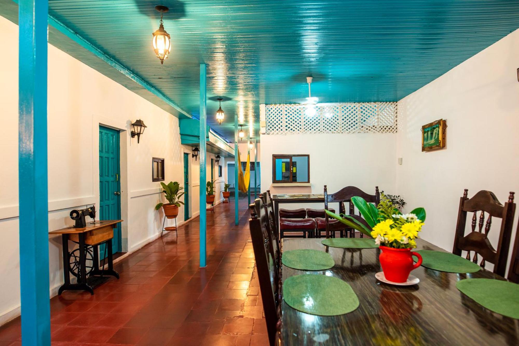 Hostal Victoria غرناطة المظهر الخارجي الصورة